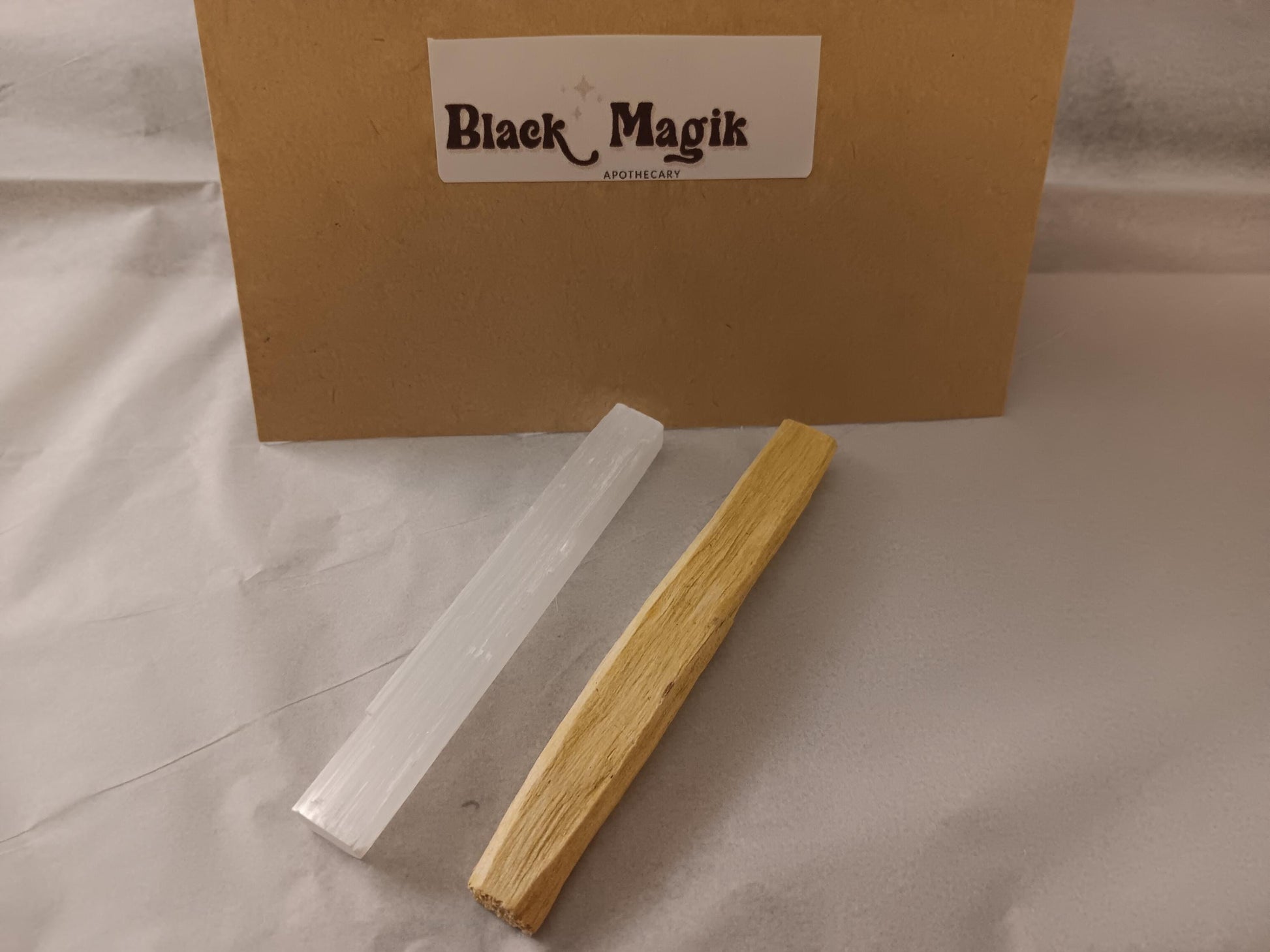 Palo Santo & Selenite- Mini energy-space cleansing kit, house cleansing, protection kit, energy cleansing set