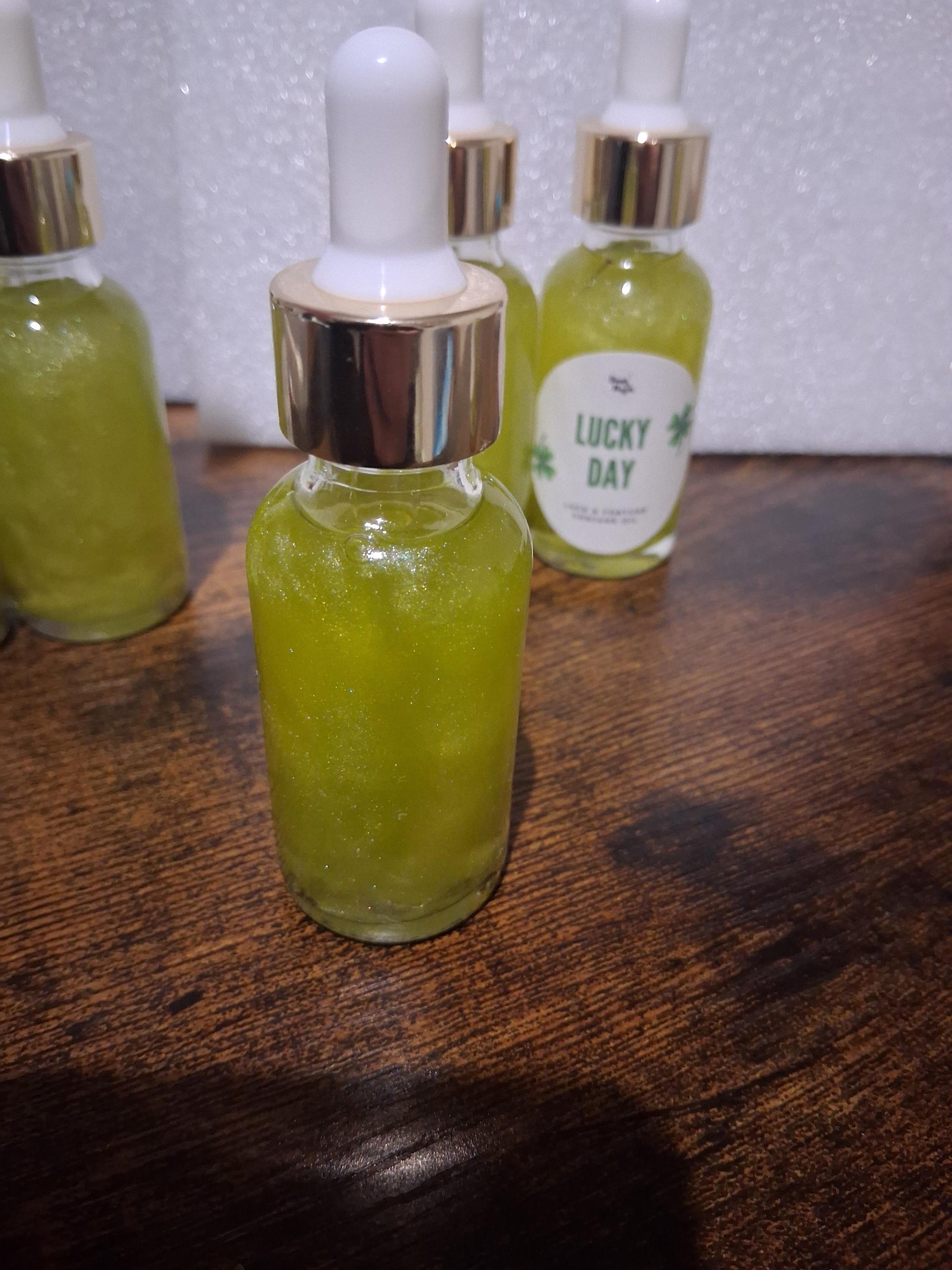 Lucky Day fortune oil, luck conjure oil, wealth attraction, favor oil