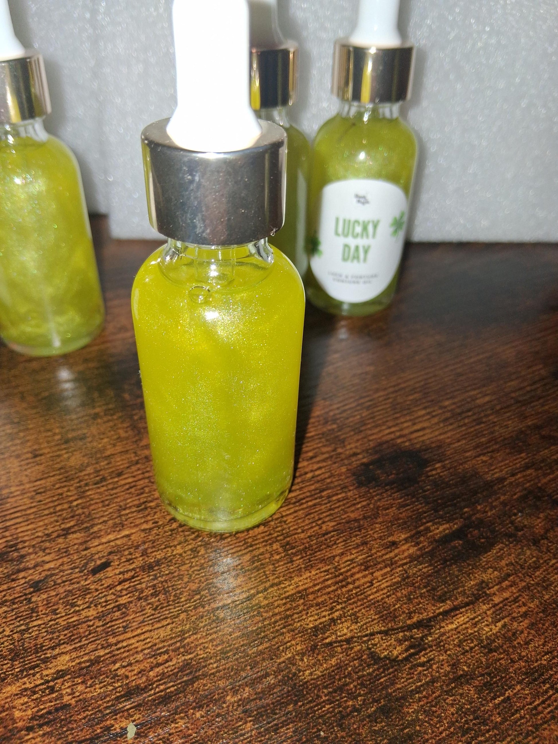 Lucky Day fortune oil, luck conjure oil, wealth attraction, favor oil