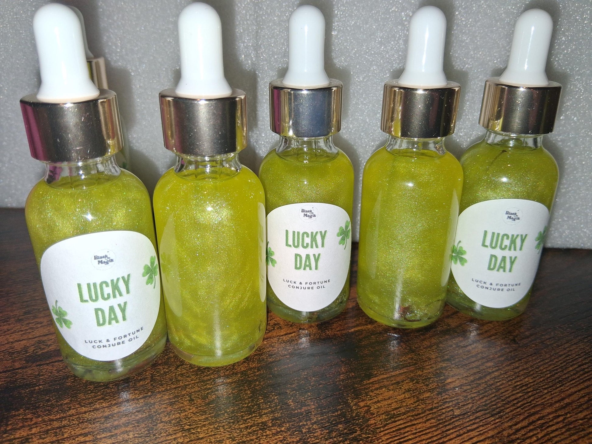 Lucky Day fortune oil, luck conjure oil, wealth attraction, favor oil